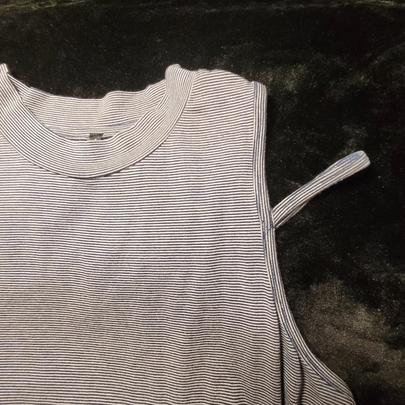 *Volcom* Gray&Blue striped Dress* Sleeveless, A-line type w/cute strapsđź‘— Small - Picture 12 of 16